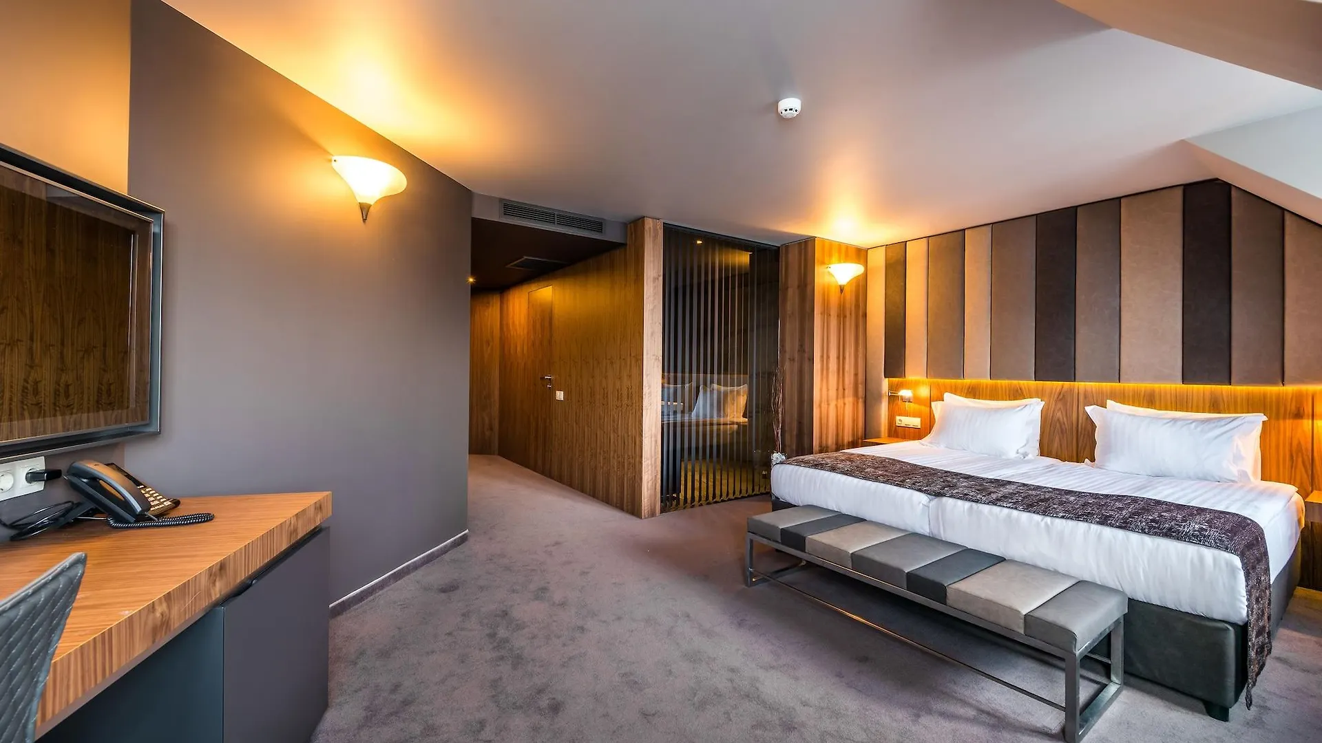 All Seasons Residence Design Hotel - Free Parking ソフィア