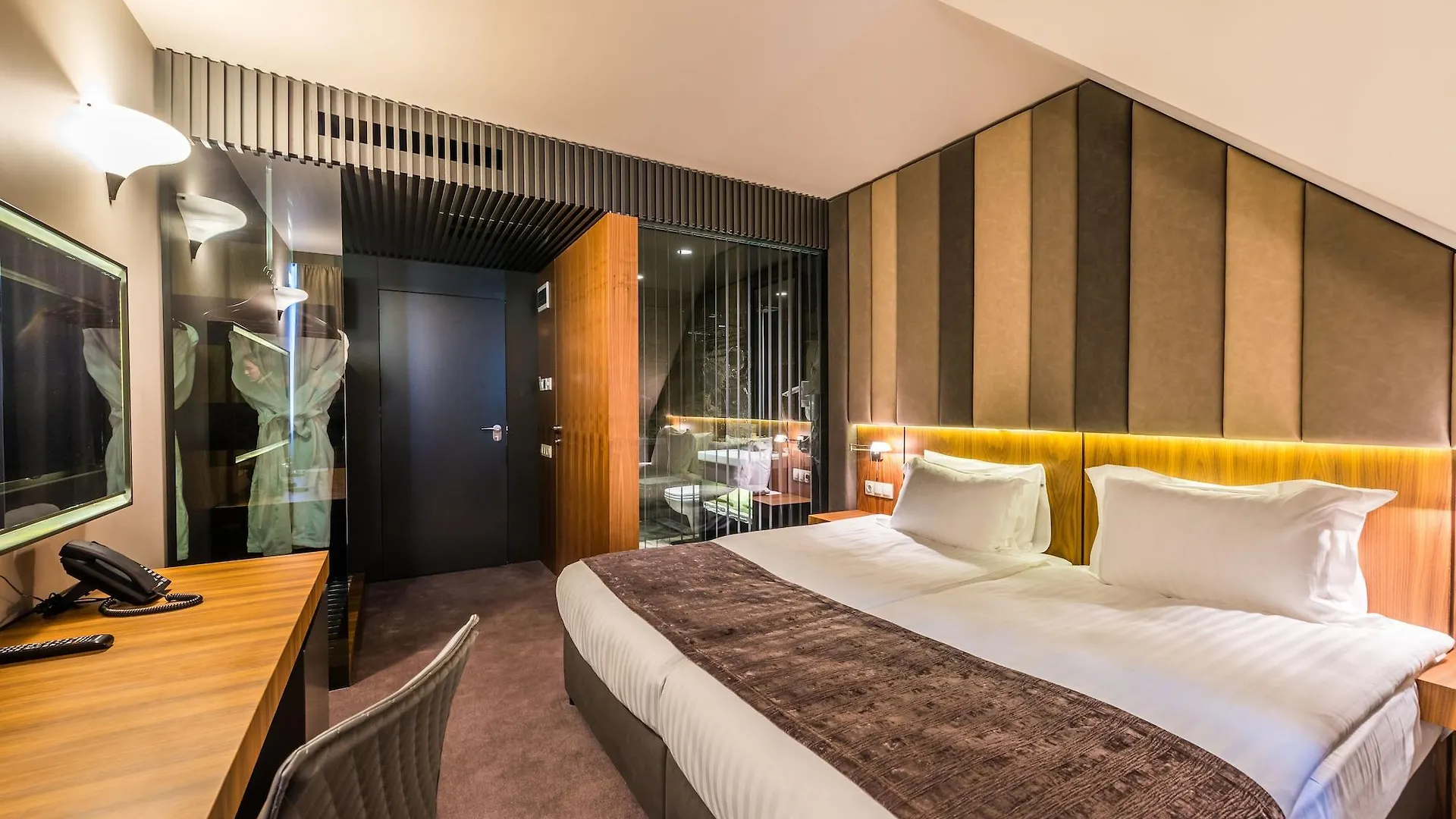 All Seasons Residence Design Hotel - Free Parking ソフィア