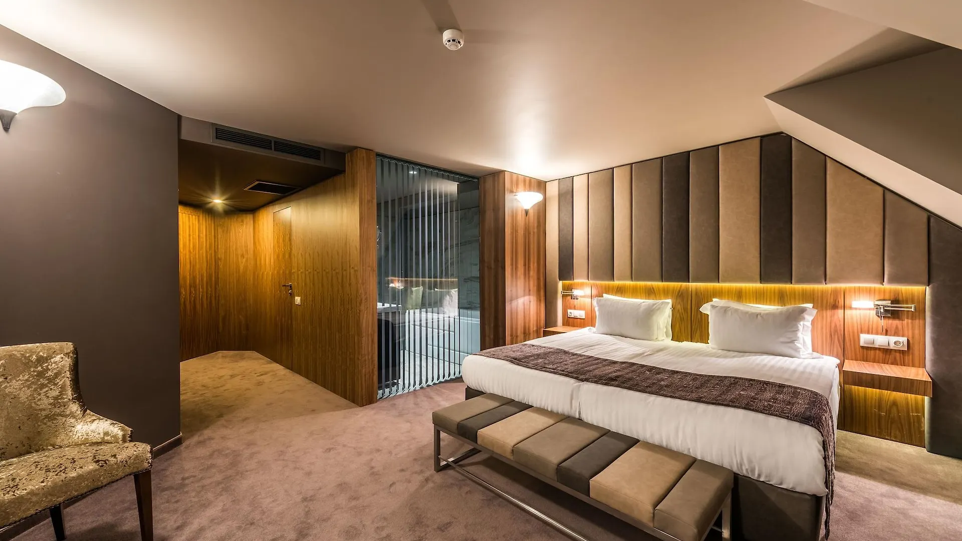 All Seasons Residence Design Hotel - Free Parking Sofía