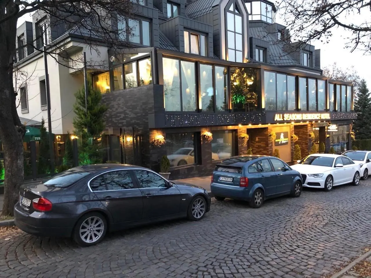 All Seasons Residence Design Hotel - Free Parking Sofía