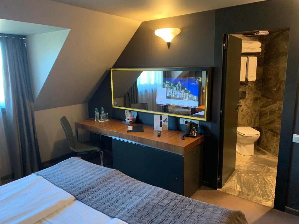 All Seasons Residence Design Hotel - Free Parking Sofía Bulgaria